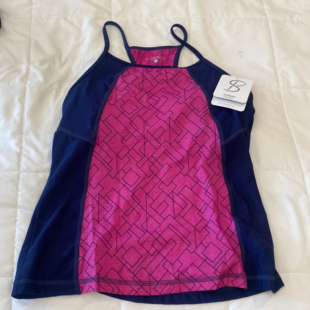 Sofibello Athletic Tennis Top. Size Medium New!